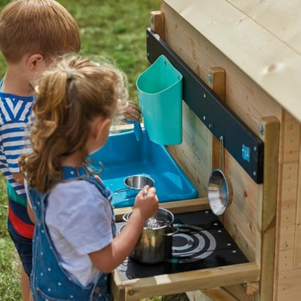 TP Toys, Early Fun Mud Kitchen Playhouse Accessory, Bolt on Mud Kitchen Attachement for a Playhouse, Includes Water Butt, Splash Tub, Pans, Mixing Whisk, Messy Play, 31 x 55 x 56 cm