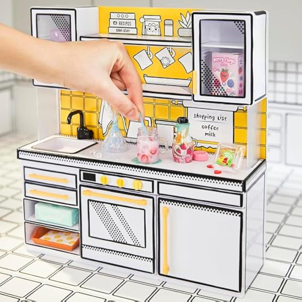 MGA's Miniverse Make It Mini Kitchen - DIY Kitchen Playset with UV Light, Mystery Recipe, Resin Play, and Exclusive Mini Oven Mitts - Not Edible - Requires Batteries - Suitable for Kids Ages 8+