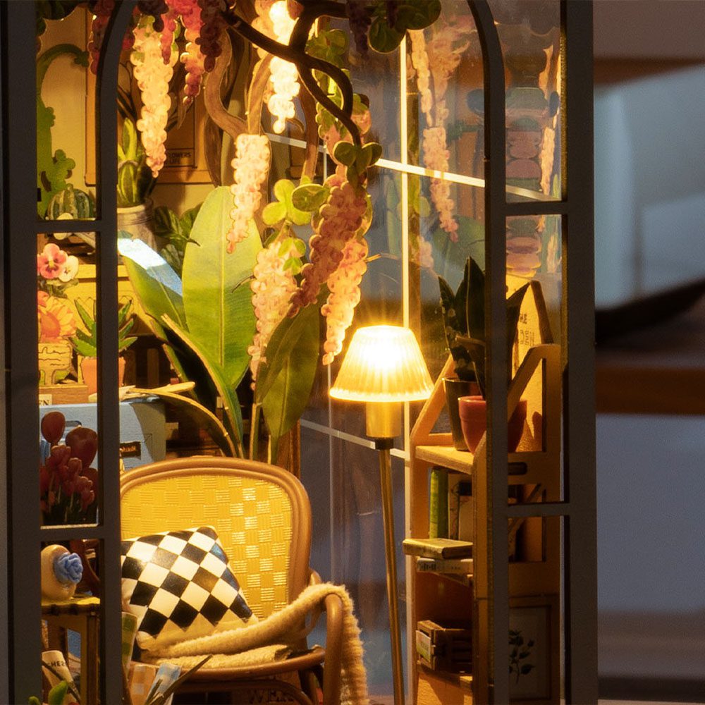 Rolife Garden House Book Nook 3D Wooden Model Kit