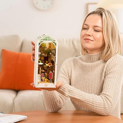 Sunshine Town 3D Book Nook Wooden Puzzle TGB02