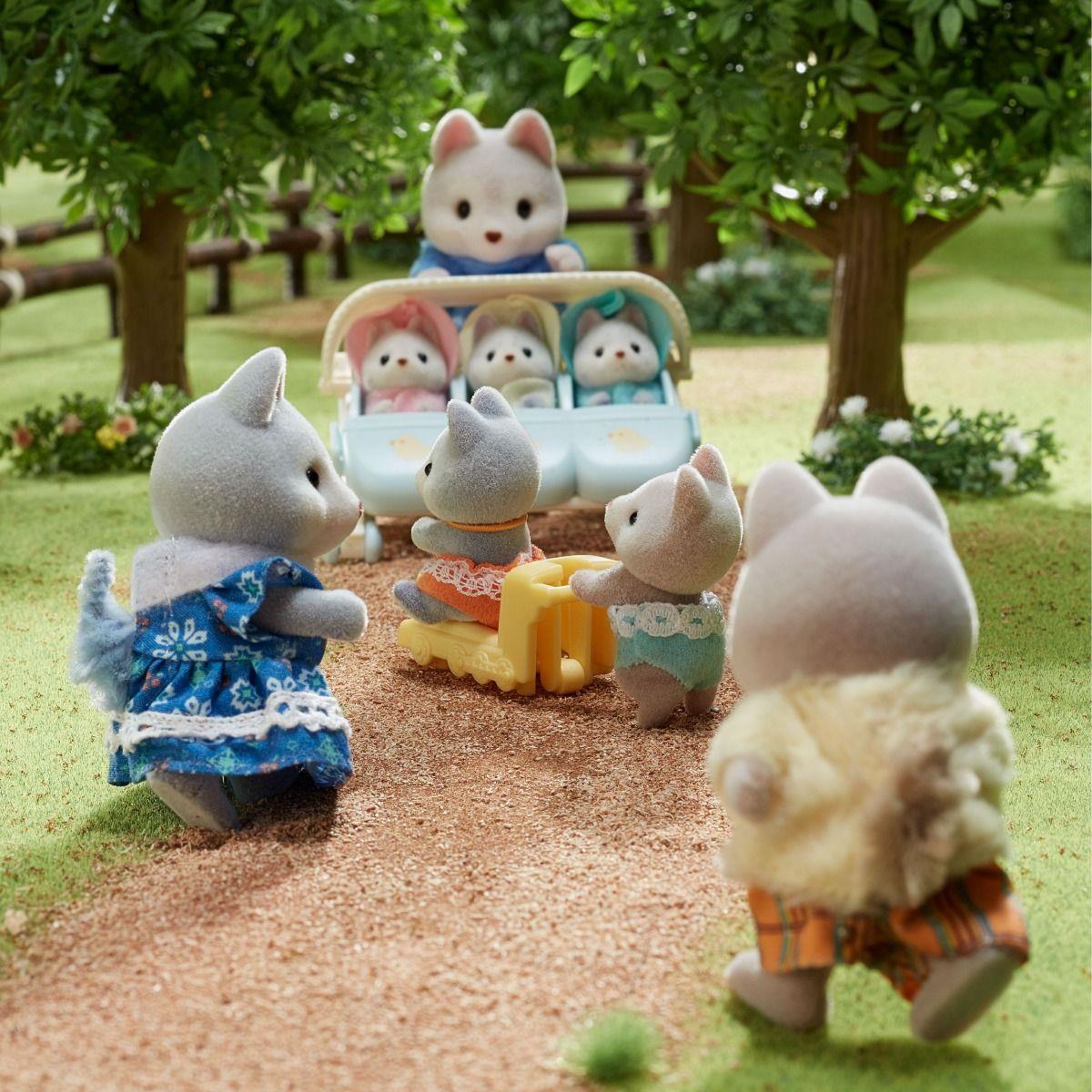 Sylvanian Families - Coffret de jeu Famille Husky pour les enfants de 3 ans et plus